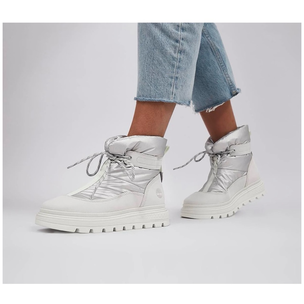 Timberland Women’s Ray City White Silver Puffer Boots Size 7 NEW